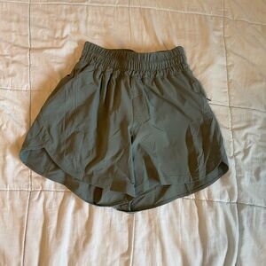 NWOT Lululemon Olive Green Shorts 4”